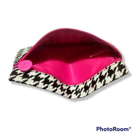 Ipsy Bag Bundle of 3 - Picture 4 of 9